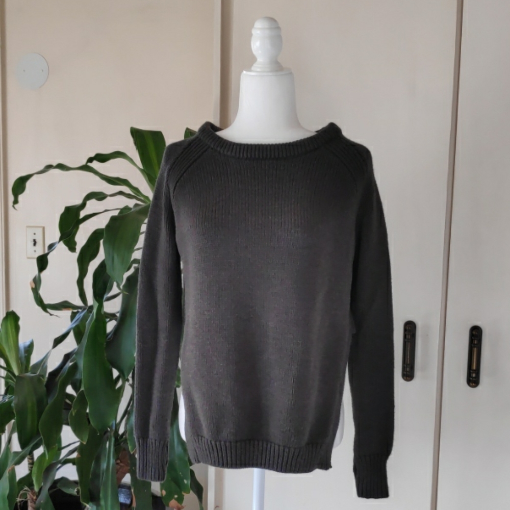 Lululemon gray sweater